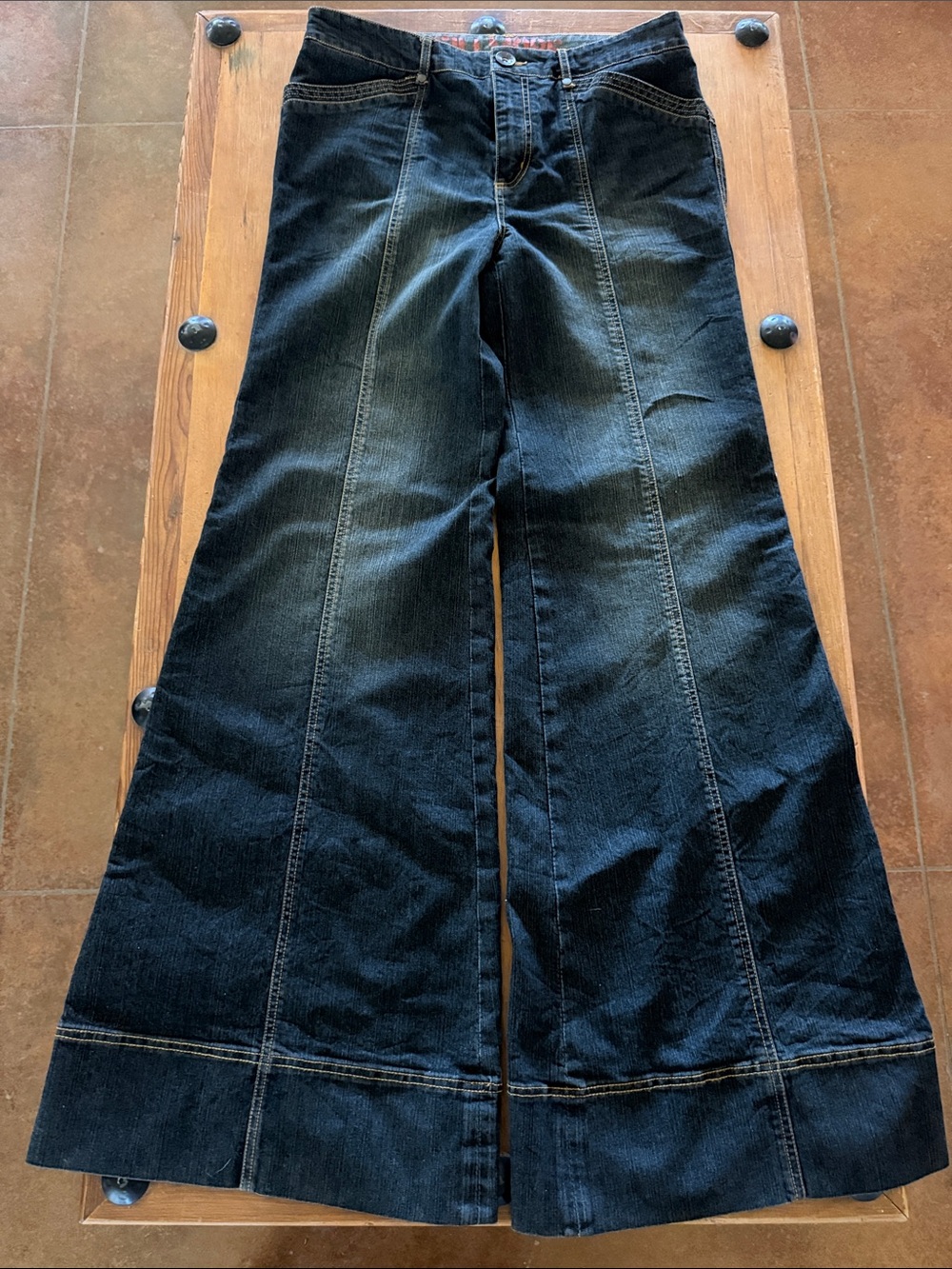 High-Rise Dark Blue Wide-Leg Jeans with Panel Seams